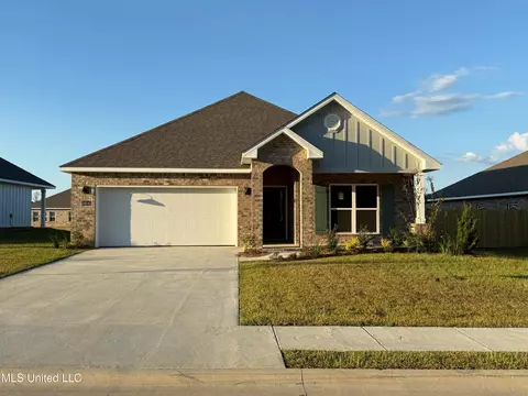 15914 Blue Ridge Dr, Gulfport, MS 39503