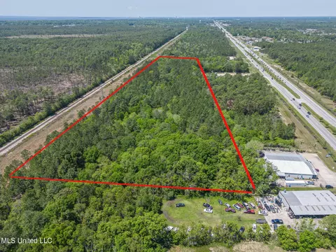 7701 Bienville No 90 Blvd, Ocean Springs, MS 39564