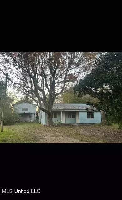 11187 Dewey Lawrence Cir, D'iberville, MS 39540