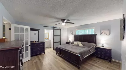 Bedroom - 3902 S Windermere Dr, Nesbit, MS 38651 photo 2 of 4