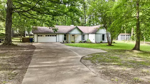 Exterior - 3902 S Windermere Dr, Nesbit, MS 38651 photo 6 of 6