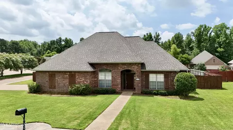 150 Choctaw Bnd, Clinton, MS 39056