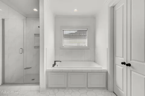 Bath - 108 Camden Trl, Madison, MS 39110 photo 2 of 5