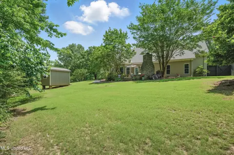 Exterior - 6280 Spring Hill Dr, Olive Branch, MS 38654 photo 3 of 4