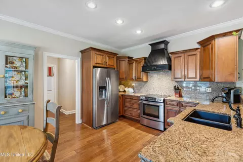 Kitchen - 6280 Spring Hill Dr, Olive Branch, MS 38654 photo 1 of 3