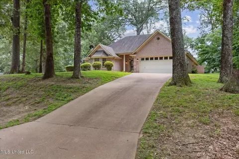 4275 Bienville Rd, Nesbit, MS 38651 photo 5