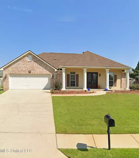 15353 Overlook Dr, Gulfport, MS 39503