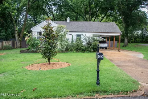 Exterior - 65 Vaiden Dr, Hernando, MS 38632 photo 2 of 10