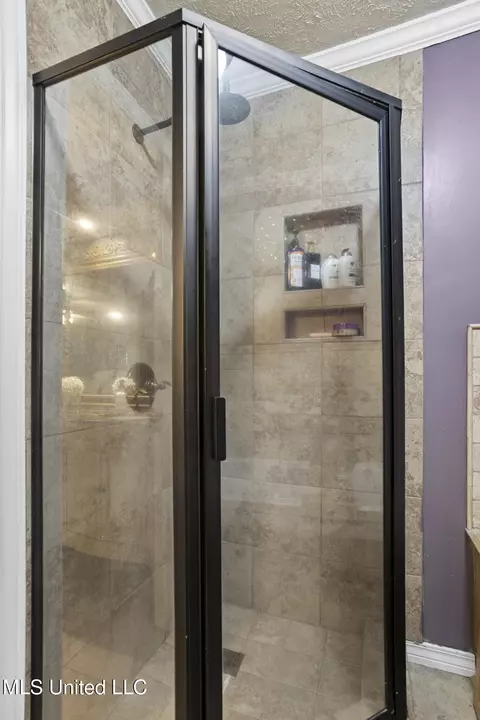 Bath - 316 Fox Holw, Canton, MS 39046 photo 4 of 4