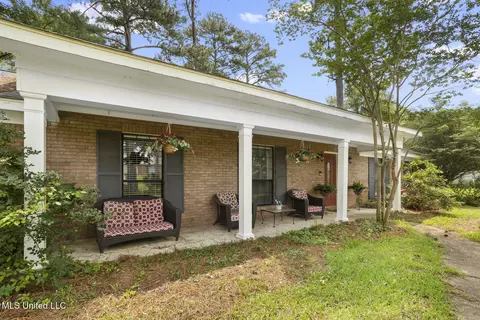 316 Fox Holw, Canton, MS 39046