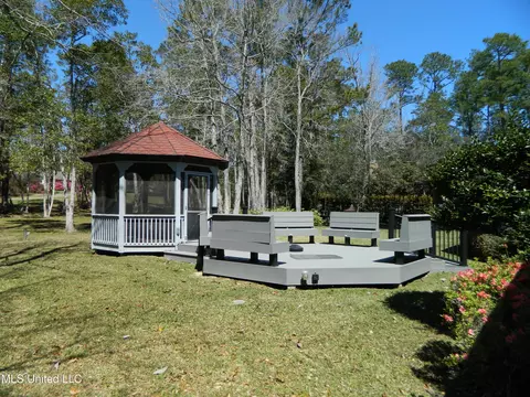 56115 E Diamondhead Dr, Diamondhead, MS 39525 photo 6