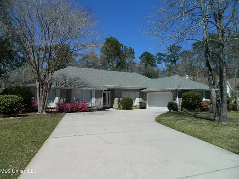 56115 E Diamondhead Dr, Diamondhead, MS 39525
