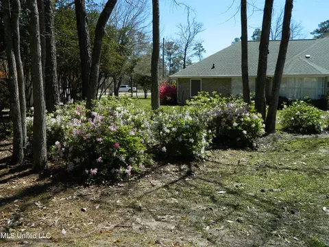 56115 E Diamondhead Dr, Diamondhead, MS 39525 photo 9