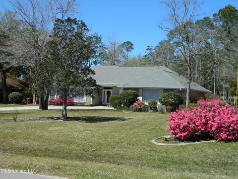 56115 E Diamondhead Dr, Diamondhead, MS 39525 photo 5