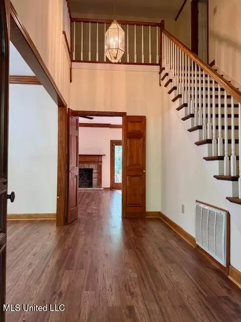 Entry Way - 618 Gordon Pl #618, Madison, MS 39110 photo 1 of 2