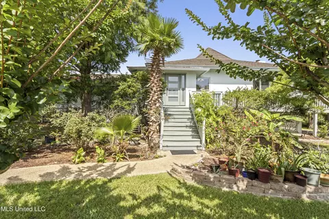 420 N Caribe Pl, Gulfport, MS 39507