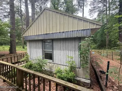 60 Pr 5007, Como, MS 38619 photo 1