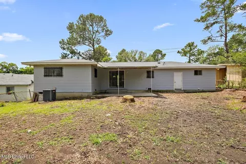 Exterior - 2920 Robinson Rd, Jackson, MS 39209 photo 2 of 2