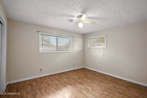 Bedroom - 2920 Robinson Rd, Jackson, MS 39209 photo 2 of 4