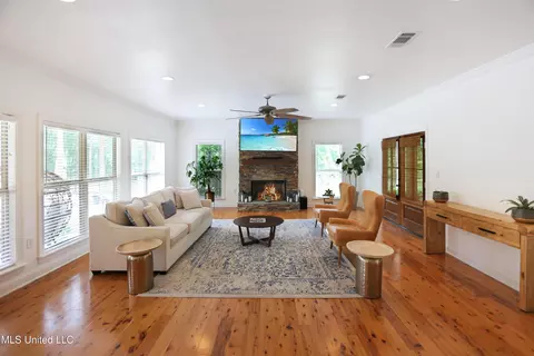 Other - 328 Ingleside Dr, Madison, MS 39110 photo 3 of 13