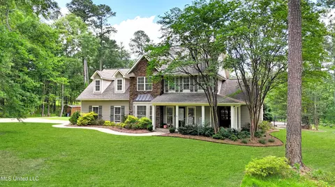 328 Ingleside Dr, Madison, MS 39110
