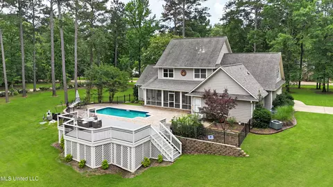 Exterior - 328 Ingleside Dr, Madison, MS 39110 photo 2 of 18