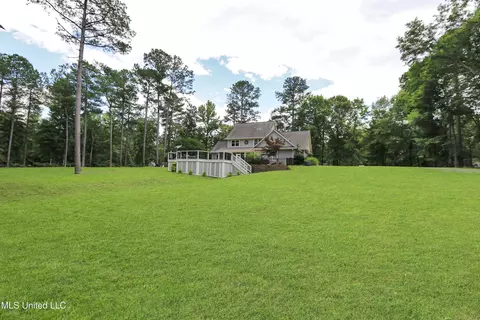 Exterior - 328 Ingleside Dr, Madison, MS 39110 photo 13 of 18