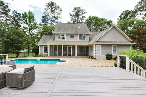 Exterior - 328 Ingleside Dr, Madison, MS 39110 photo 9 of 18