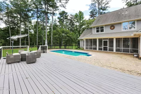 Exterior - 328 Ingleside Dr, Madison, MS 39110 photo 6 of 18