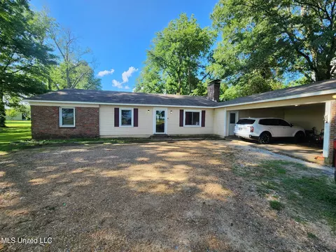 1365 Bruister Rd, Tutwiler, MS 38963