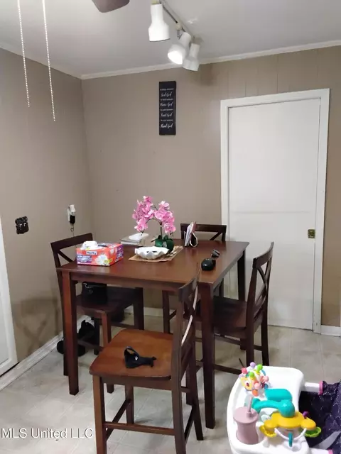 Dining - 807 Line Dr, Forest, MS 39074 photo 1 of 1