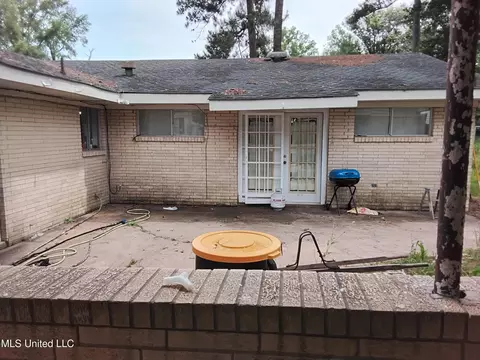 Exterior - 807 Line Dr, Forest, MS 39074 photo 8 of 8
