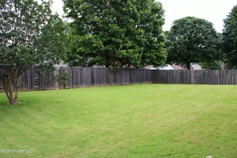 Exterior - 3454 W Houglass Dr, Hernando, MS 38632 photo 6 of 6