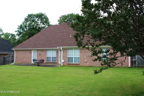 Exterior - 3454 W Houglass Dr, Hernando, MS 38632 photo 5 of 6