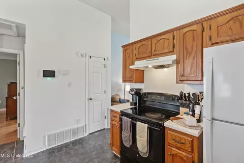 5602 E Kaitlyn Dr, Walls, MS 38680 photo 11