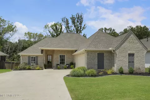 168 Shore View Dr, Madison, MS 39110