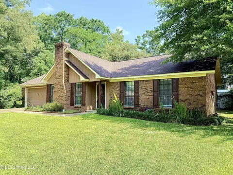 214 Casa Grande Dr, Clinton, MS 39056