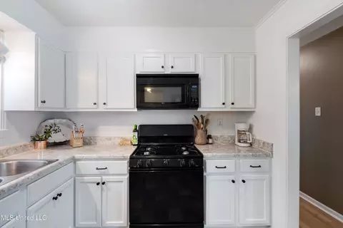2670 Williamsburg Ln, Hernando, MS 38632 photo 14