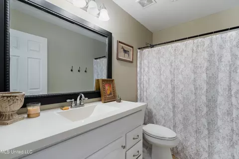 2670 Williamsburg Ln, Hernando, MS 38632 photo 12