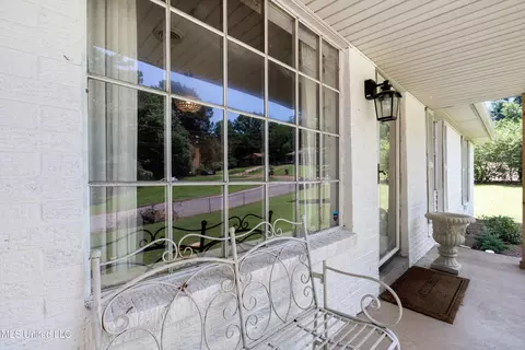 2670 Williamsburg Ln, Hernando, MS 38632 photo 2