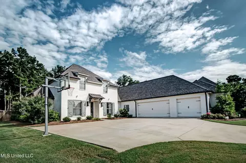 220 S Woodcreek Rd, Madison, MS 39110
