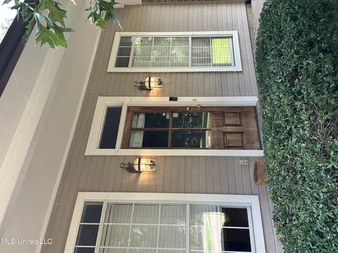 125 Channing Cir, Canton, MS 39046