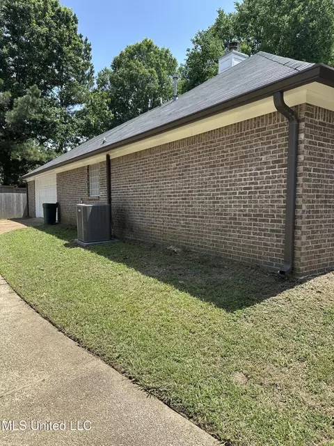 Exterior - 125 Channing Cir, Canton, MS 39046 photo 3 of 6