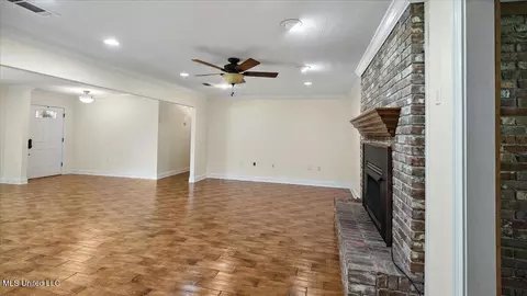 Living - 112 Eastgate Cir, Forest, MS 39074 photo 2 of 6