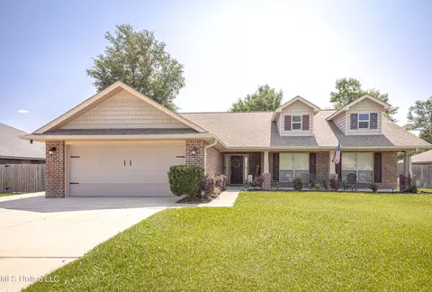 112 Needlerush Pl, Ocean Springs, MS 39564