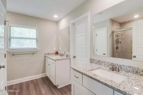 Bath - 41 Cascade Cv, Perkinston, MS 39573 photo 2 of 3