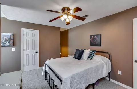 Bedroom - 568 Cliffview Dr, Brandon, MS 39047 photo 8 of 12