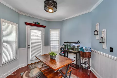 Dining - 568 Cliffview Dr, Brandon, MS 39047 photo 3 of 6