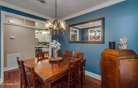 Dining - 568 Cliffview Dr, Brandon, MS 39047 photo 5 of 6