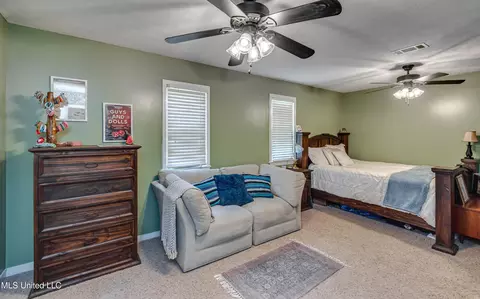 Bedroom - 568 Cliffview Dr, Brandon, MS 39047 photo 5 of 12